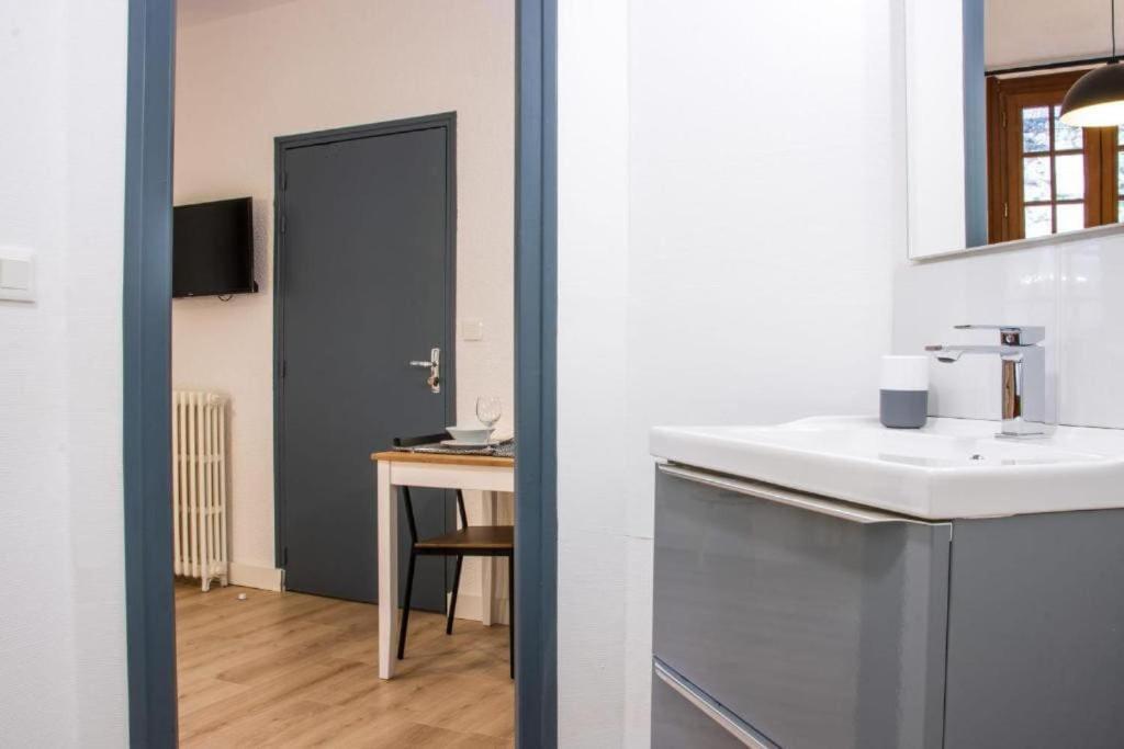 Le Descartes, A 50M De La Gare Fibre/Tv Connecte Apartment Poitiers Exterior photo